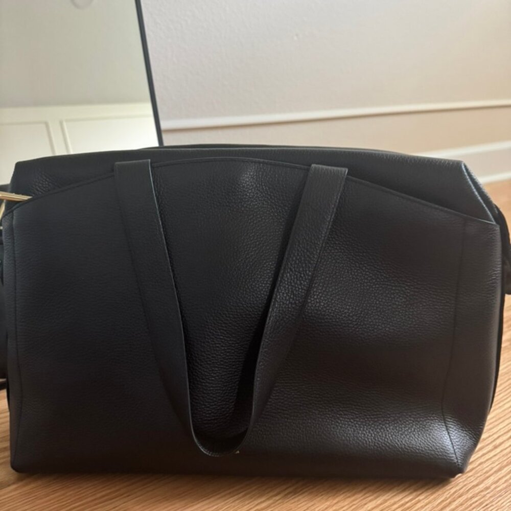 Cuyana Overnight Bag